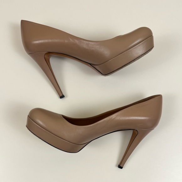 Gucci Nappa Charlotte Leather Pump in Winter Rose - Picture 12 of 12